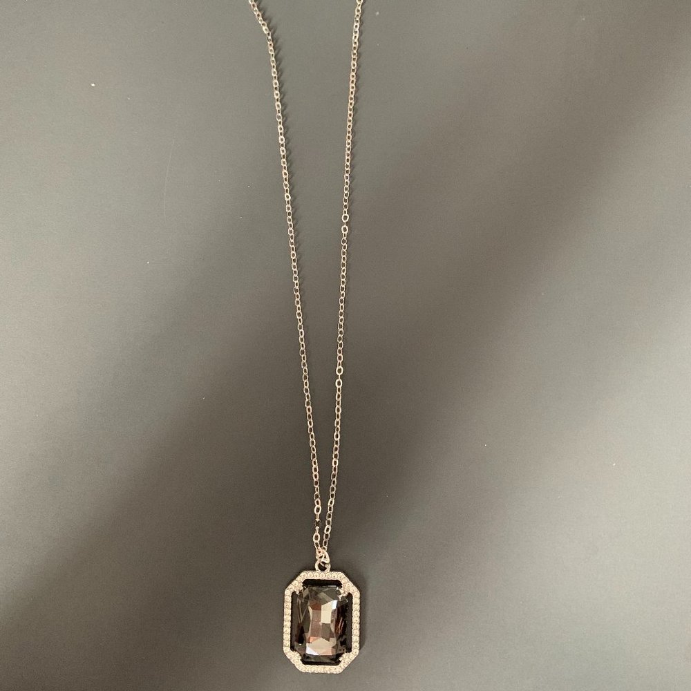 Paparazzi Galloping Gala Silver Necklace with Matching Earrings